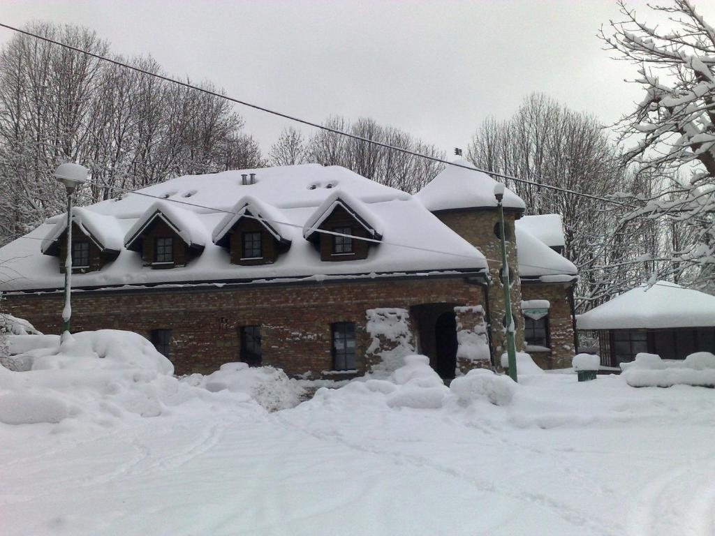 Hotel Podzamcze تارنوف المظهر الخارجي الصورة